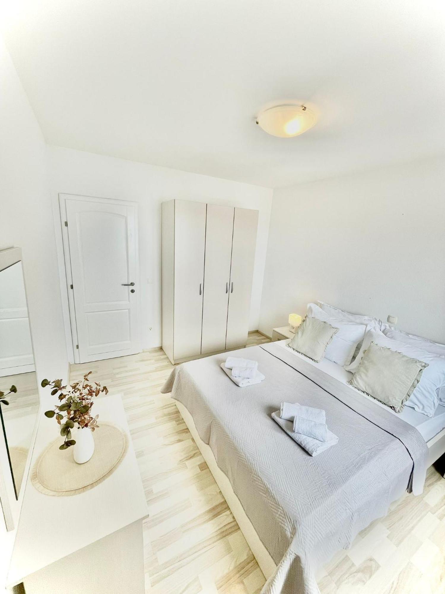 Apartments Katara بريلا المظهر الخارجي الصورة